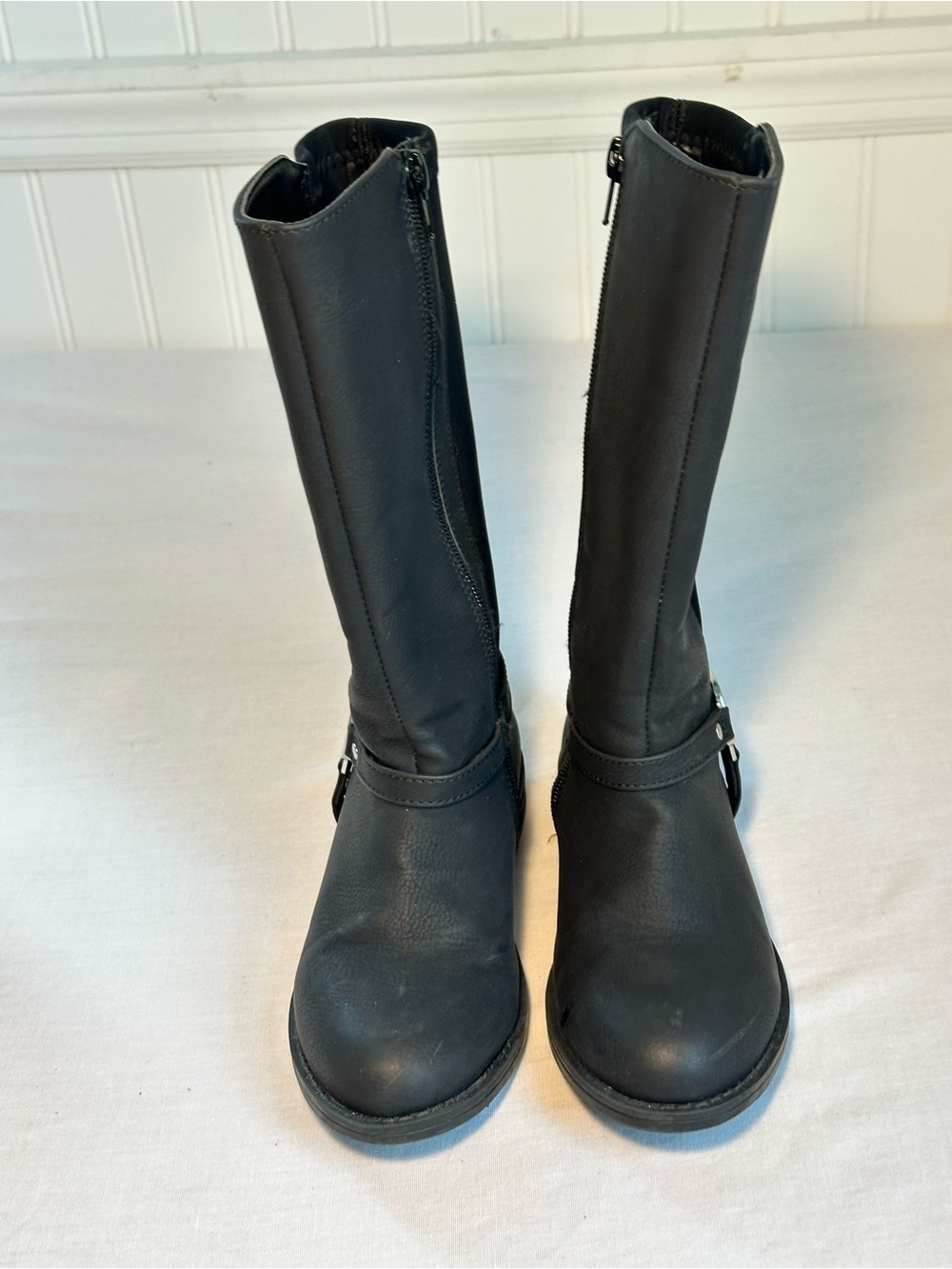 Kids Size 12 DKNY Boots with Decorative Buckle - Picture 4 of 7